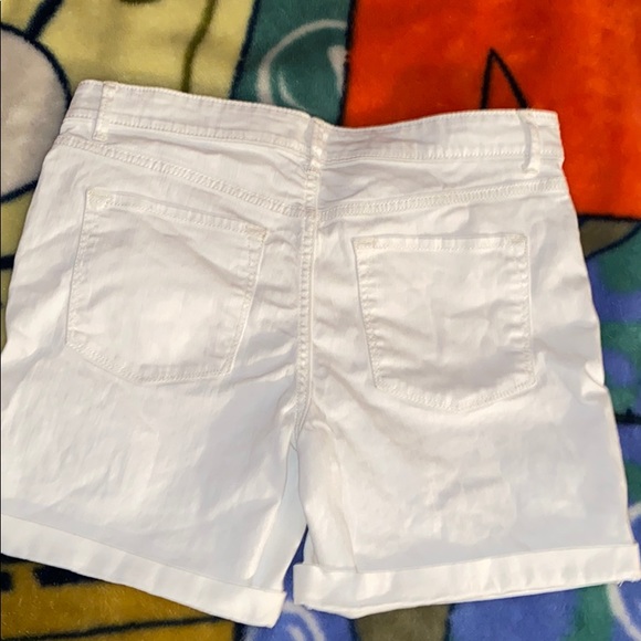 Shorts - Picture 2 of 2